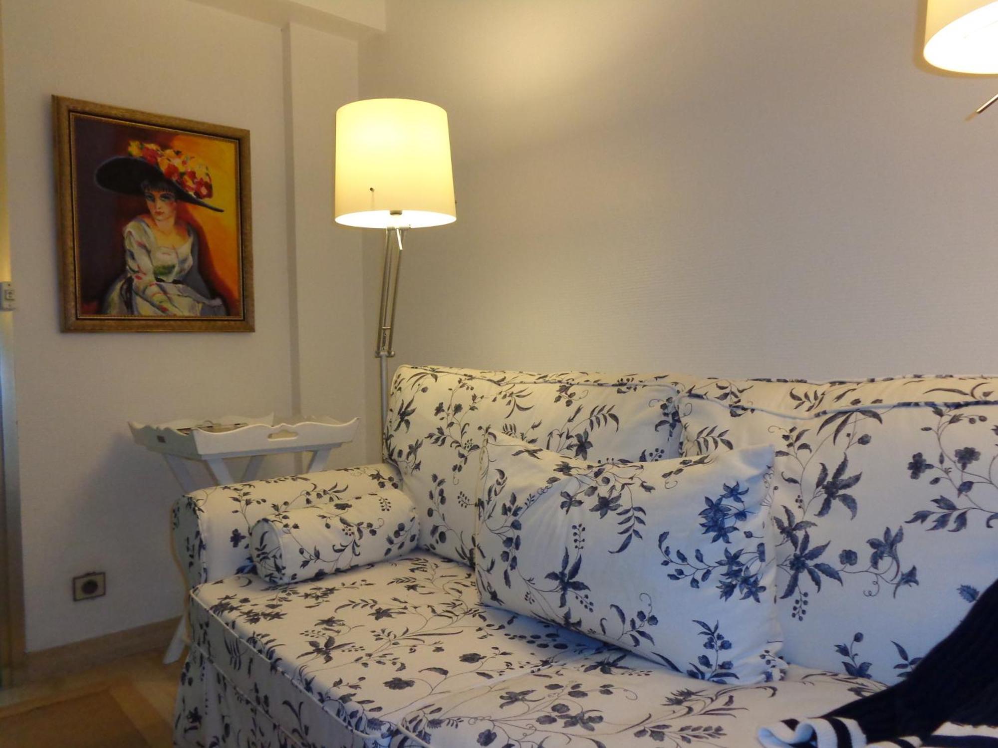 B&B Villa Feline Кан Екстериор снимка